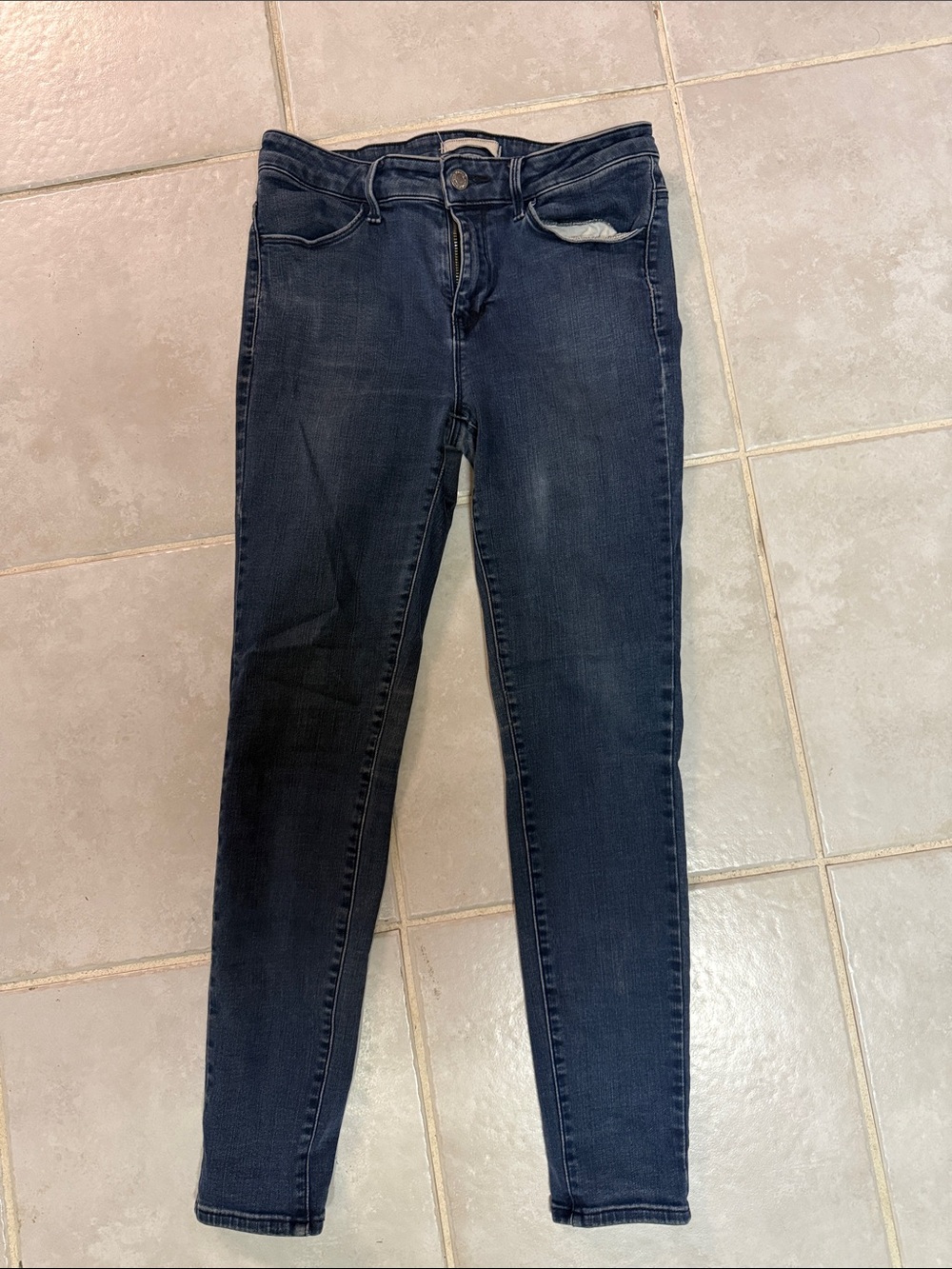 Uniqlo Women's Skinny Jeans in Dark Blue Wash